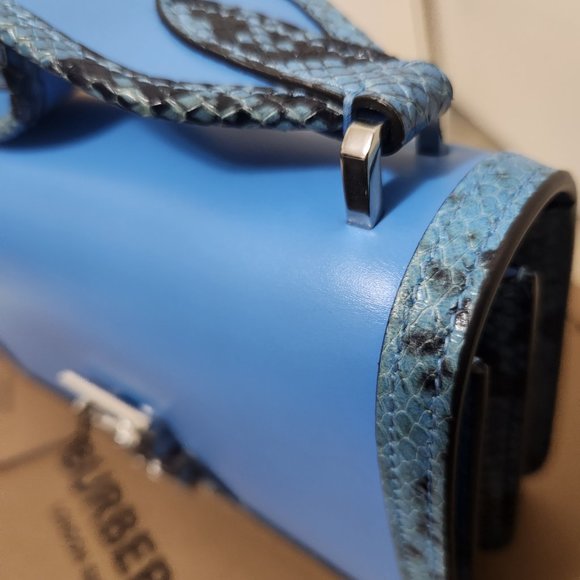 BURBERRY Bright Sky Blue Crosbody Bag - Picture 3 of 16
